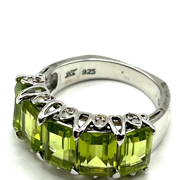 Ring Green Peridot Anniversary Band Signed HT 925 size 6 Cocktail Ring - Picture 6 of 11